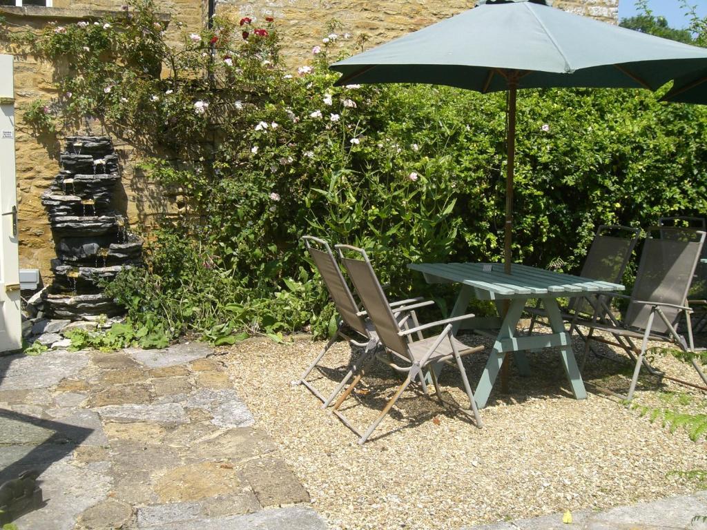 Montacute Country Tearooms B&B 外観