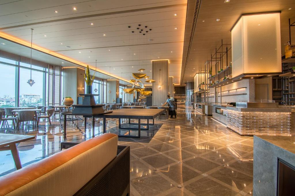 3. 팬 퍼시픽 양곤..