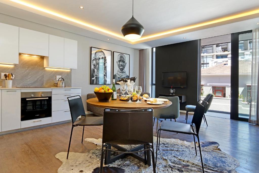 Chelsea Luxury Suites by TotalStay — Hotel in Cape Town