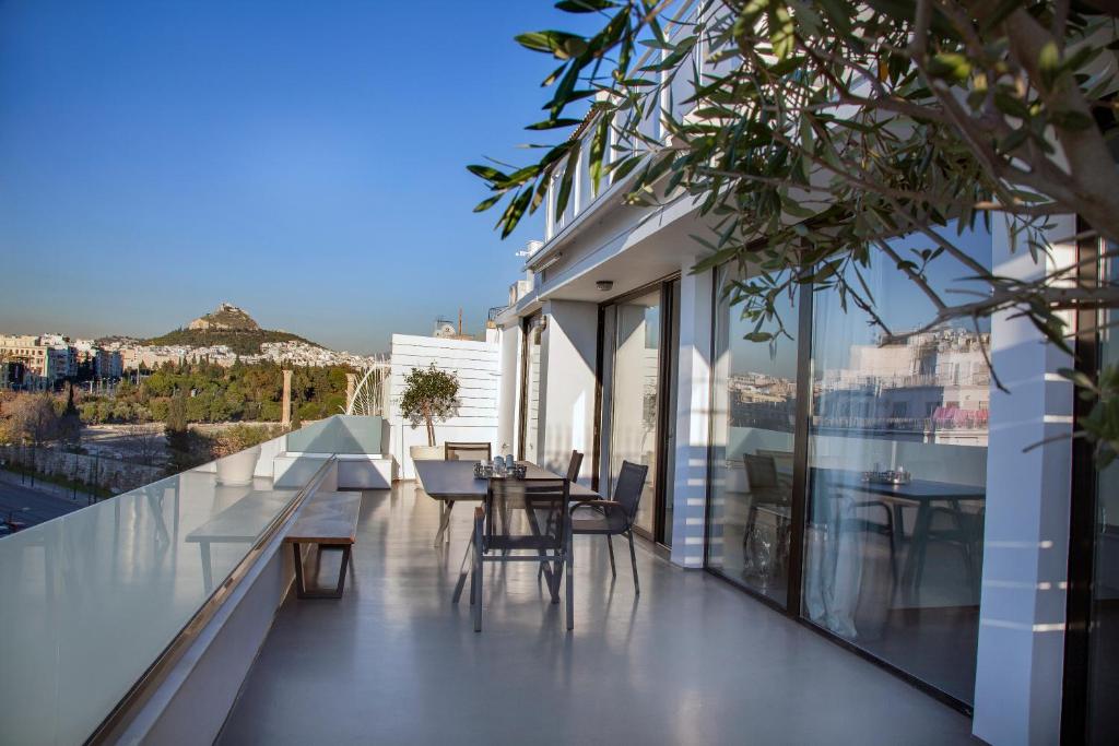Luxury Penthouse touching the Acropolis by GHH photo