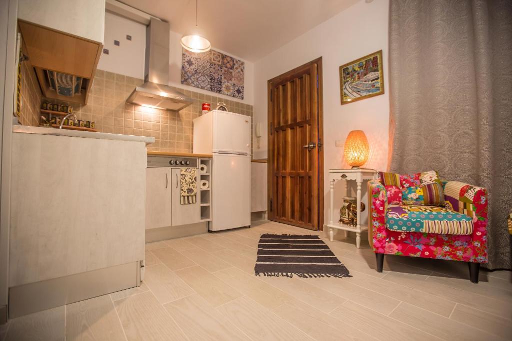 Buddhalounge Apartments - 2