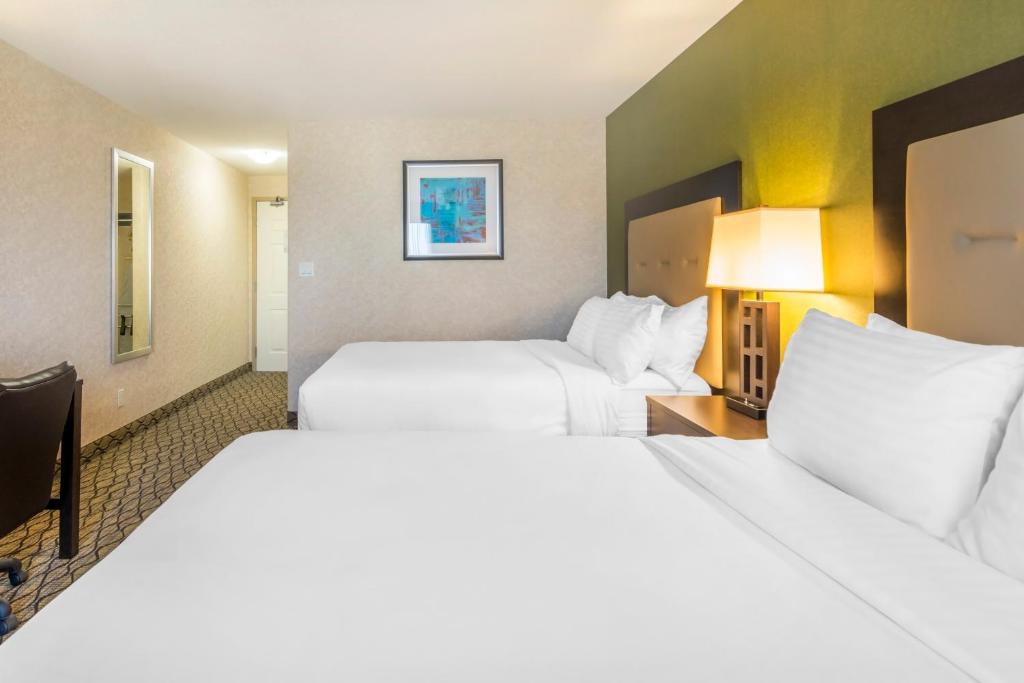 Clarion Hotel & Conference Center Sherwood Park Photo 25