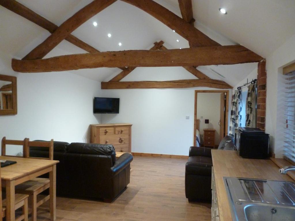 White House Farm Cottages, West Haddon photo 4