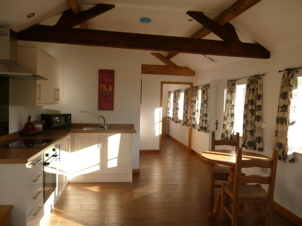 White House Farm Cottages, West Haddon photo 8
