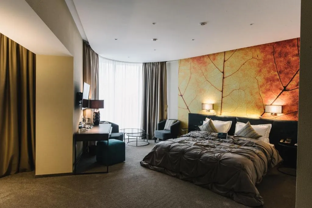 Noble Boutique Hotel, hotel in Luts'k