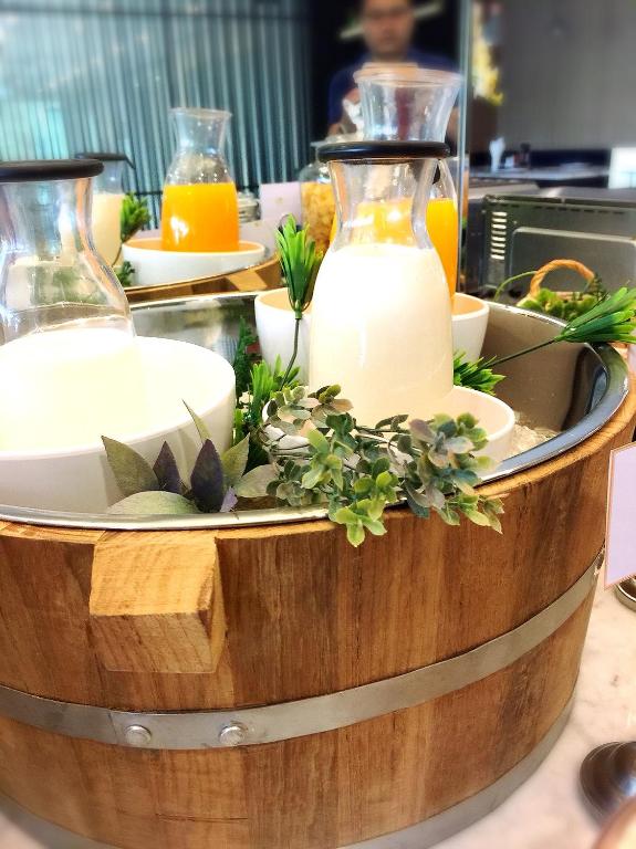 طعام و مشروبات