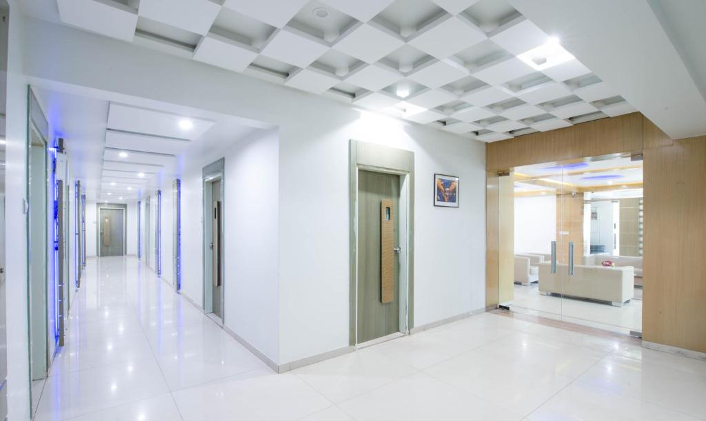 フロント・ロビー