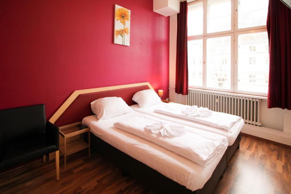 Metropol Hostel Berlin photo