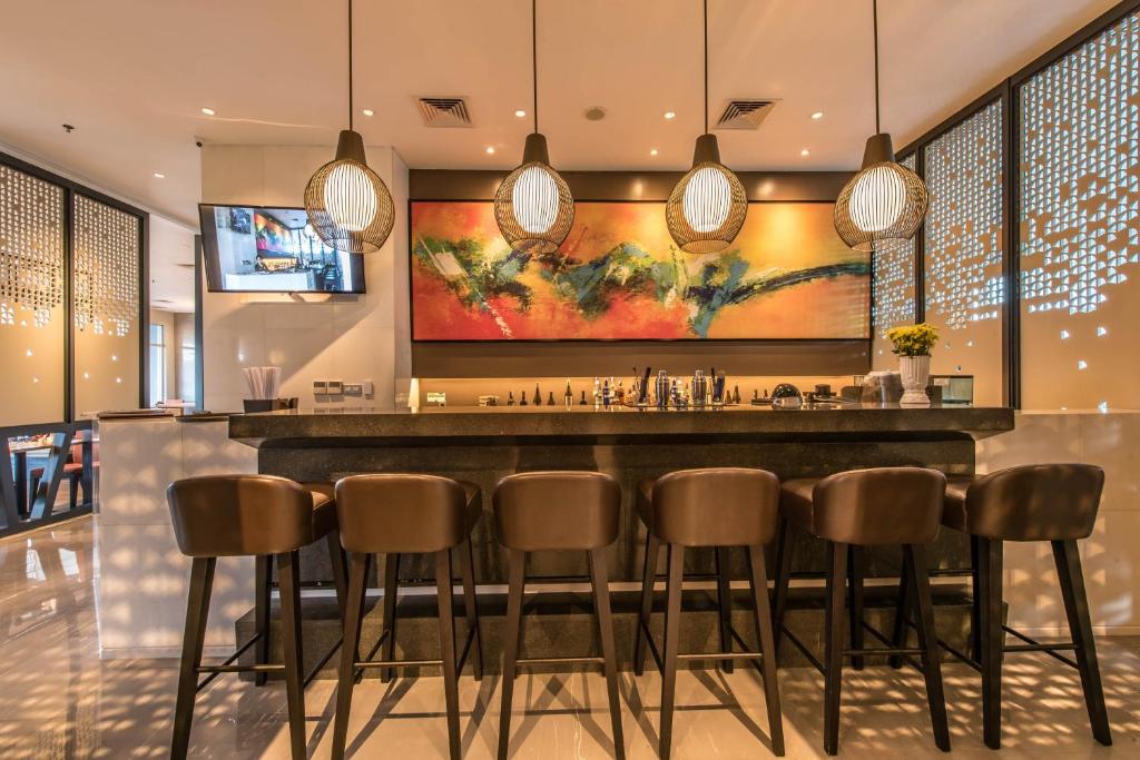 Shared lounge/TV area