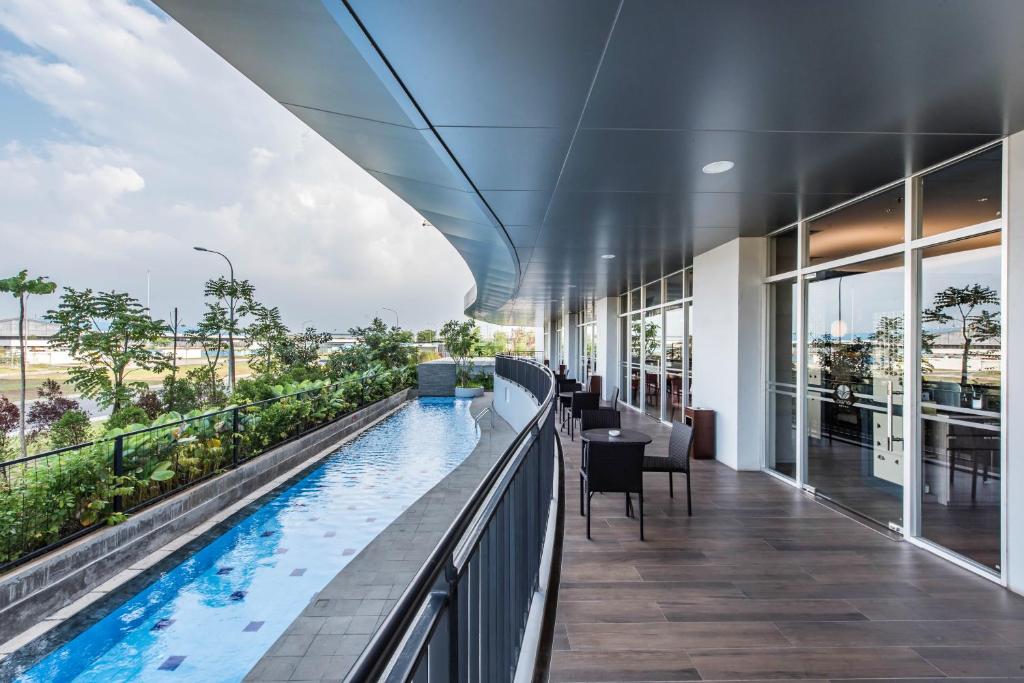 Balcony/terrace, Enso Hotel in Cikarang