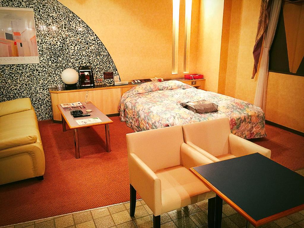 Hotel Elegance (Love Hotel) photo