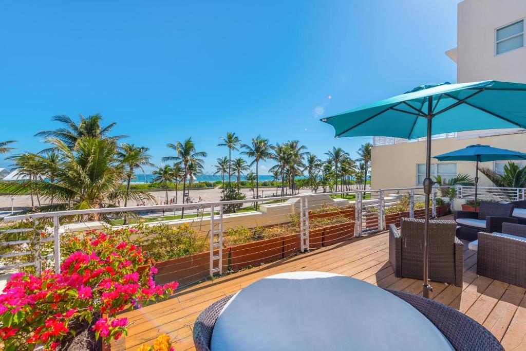 Ocean Drive Suites photo