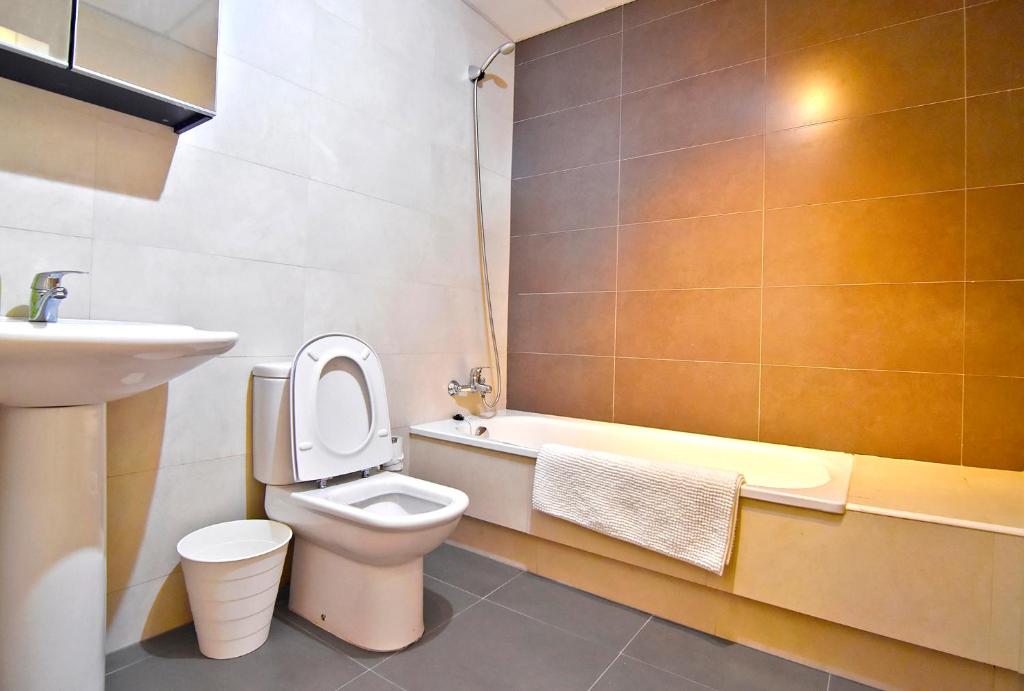 Serendipity Apartments photo