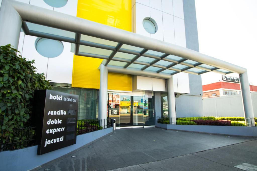 Hotel Atenas Plaza — Hotel in Mexico City