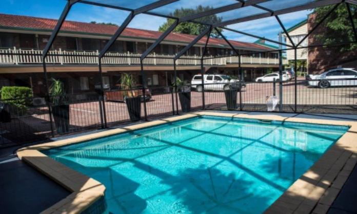 Garden City Motor Inn photo