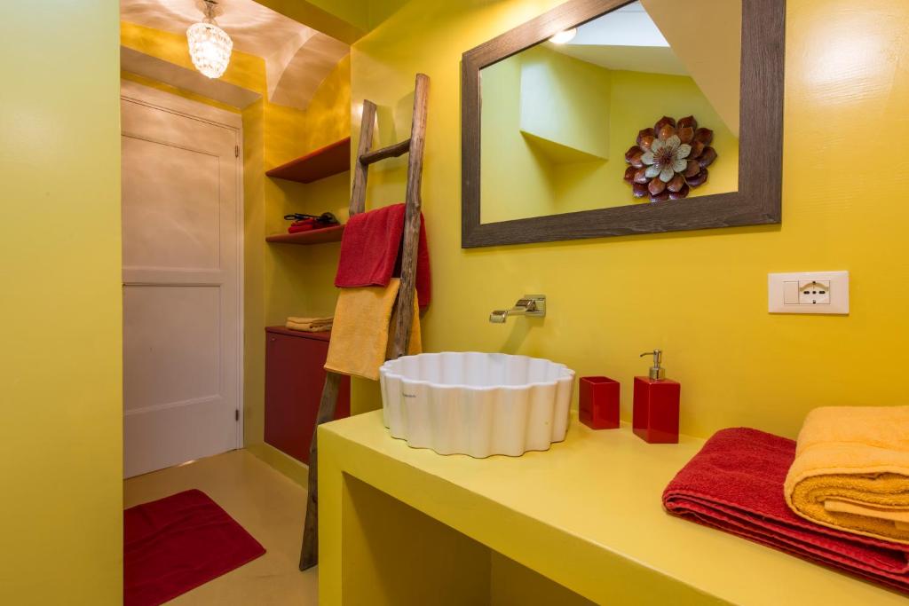 Quite and lovely attic - Paolo Sarpi 8 - Central location - 4