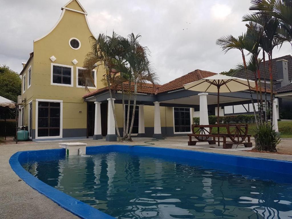 Green Villa Famosa Alor Gajah — Hotel in Malacca