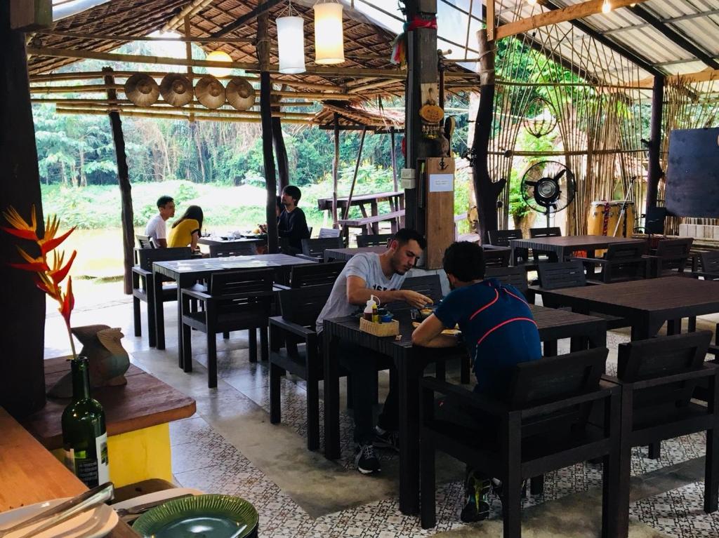 Restaurant, Khaosok Homestay Resort in Surat Thani