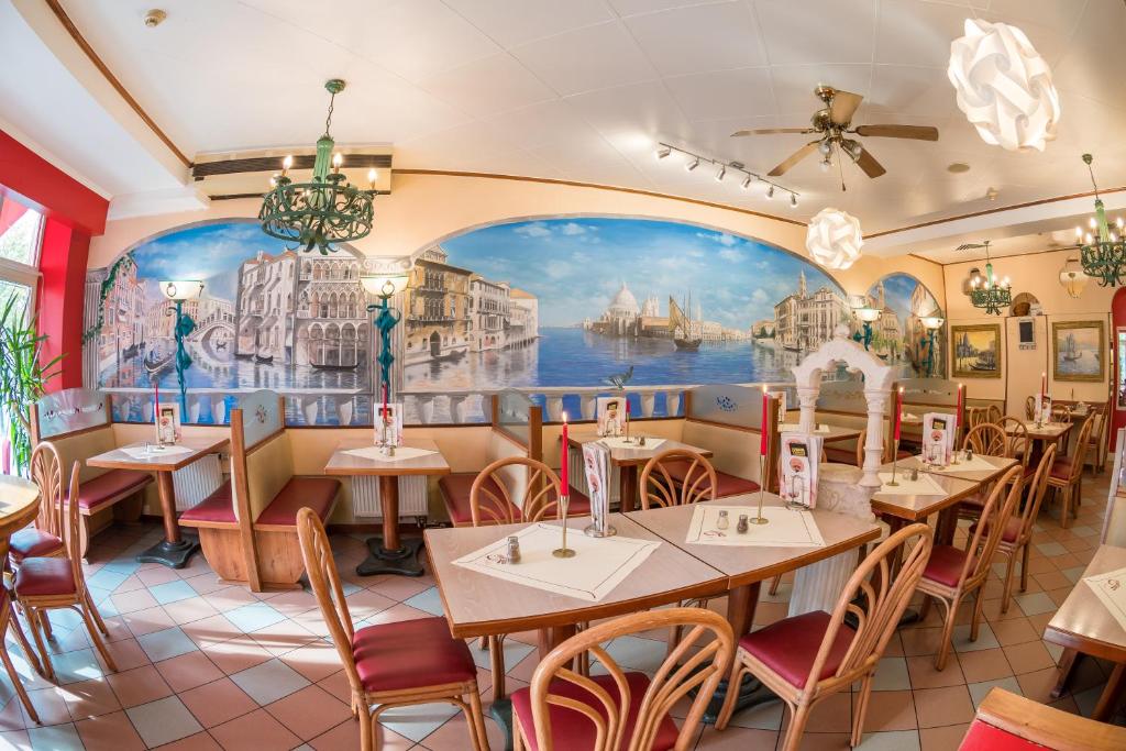 Restaurant, Hotel Esplanade & Aparthotel Rialto in Ostseebad Binz