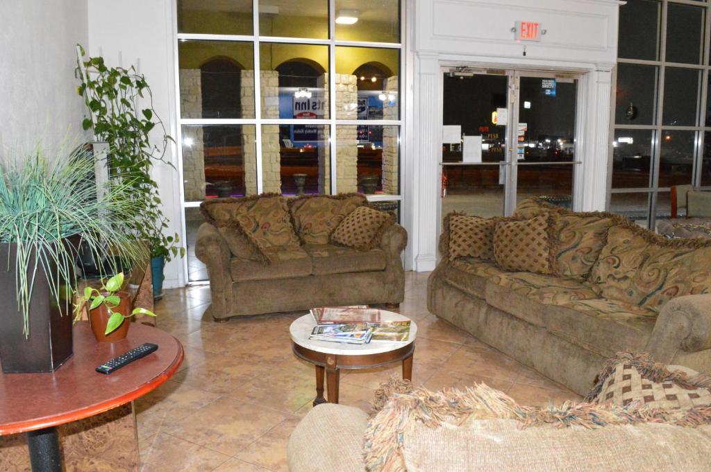 Knights Inn  Greenville TX photo