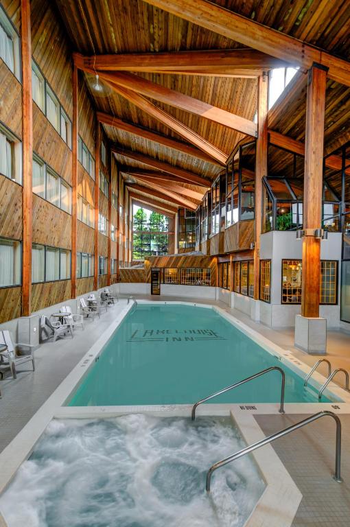 레이크 루이스 인 (Lake Louise Inn)