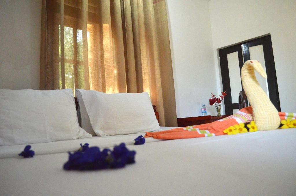 Lonely Beach Resort Tangalle photo