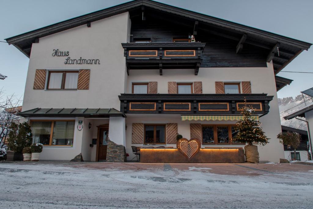 Haus Landmann - 3