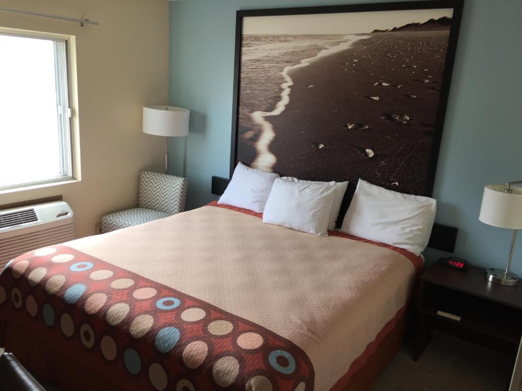 Super 8 By Wyndham College Station Photo 0