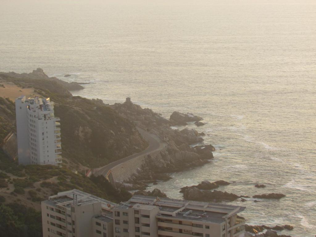 Departamento con Espectacular Vista Panoramica al Mar Mejor Sector Costa de Montemar Concon - 3