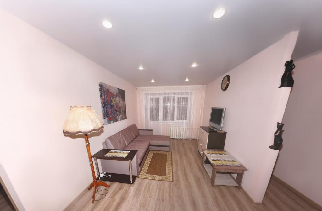 Apartment on Zhukova 25