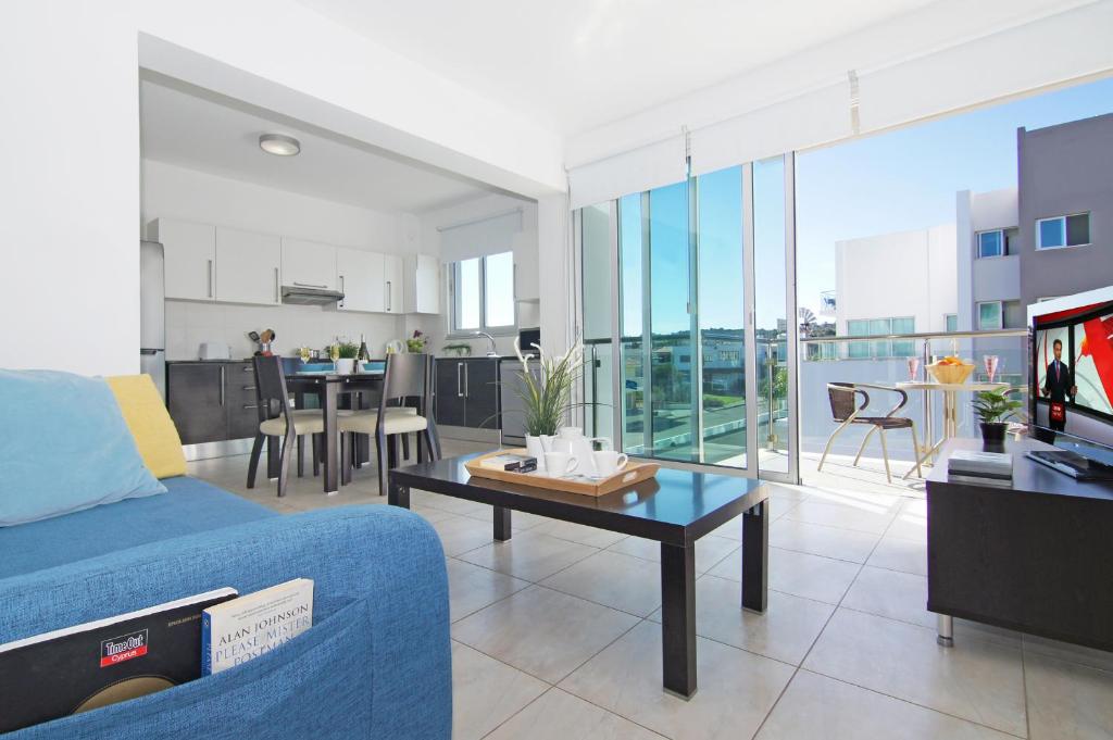 Amber - Coralli Beachfront Apartment, Protaras