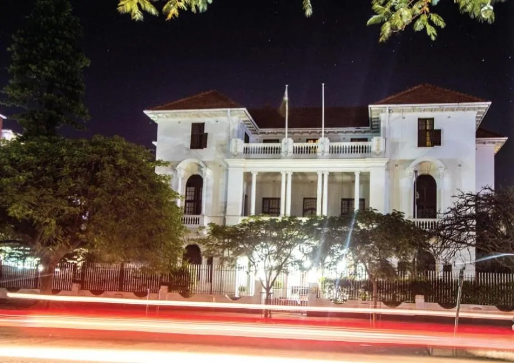 Bulawayo Club, hotel in Bulawayo