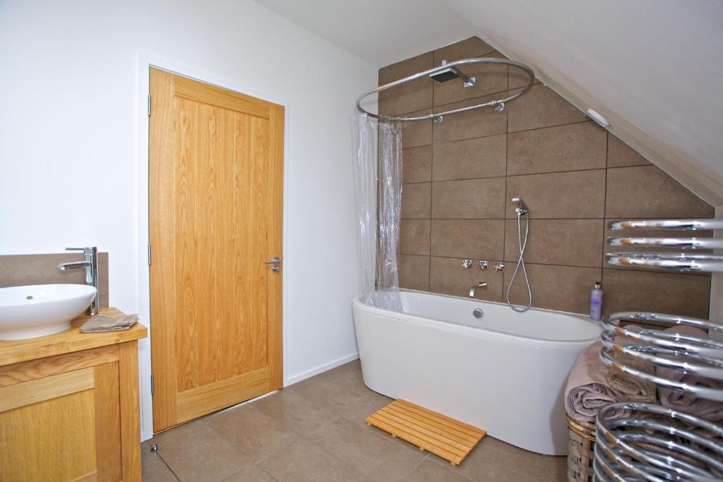 Skeabost Wood Cottage photo