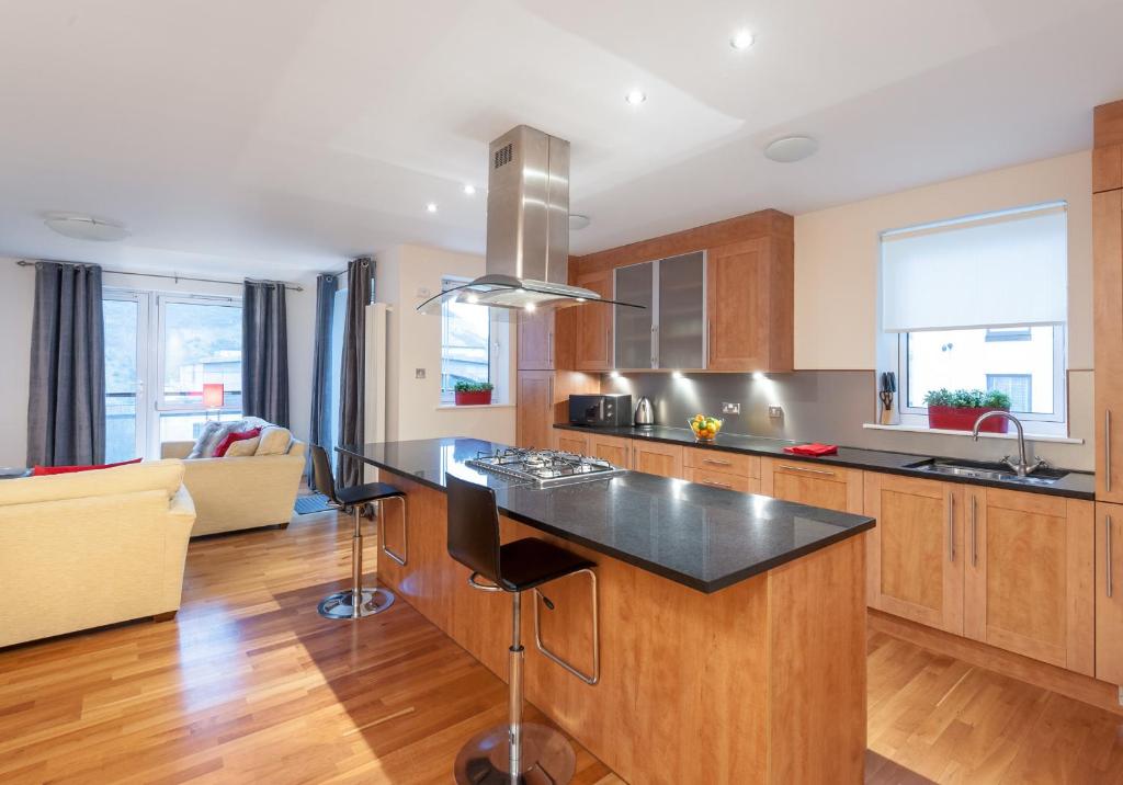 The Holyrood Park Residence 전경