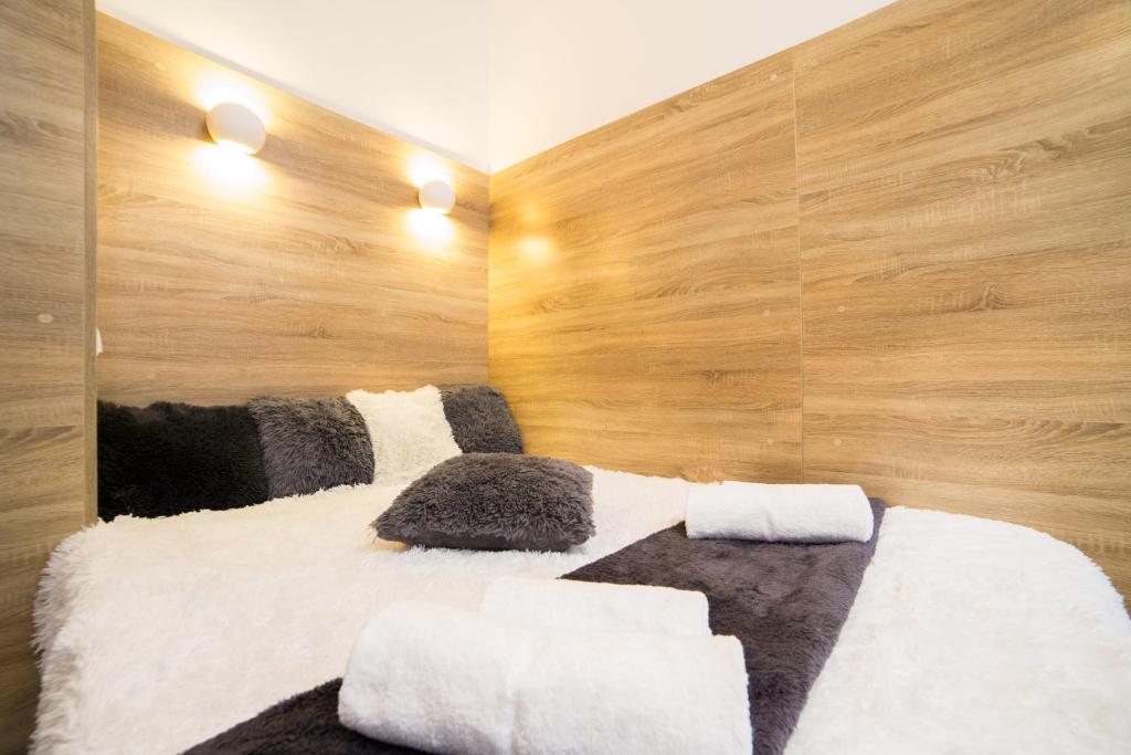 Smart apartment on Filatova, Lvov