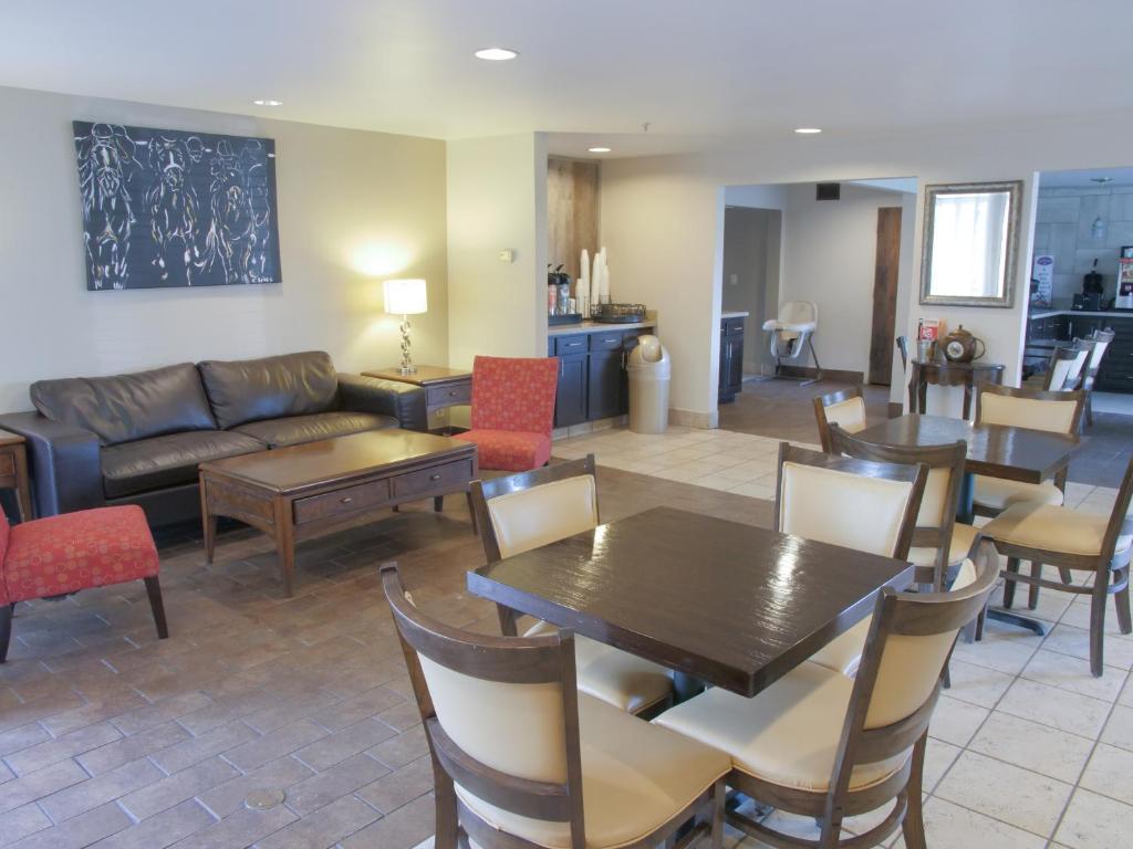 เบย์มอนต์ บาย วินด์แฮม หลุยส์วิลล์ อีสต์ (Baymont by Wyndham Louisville East)