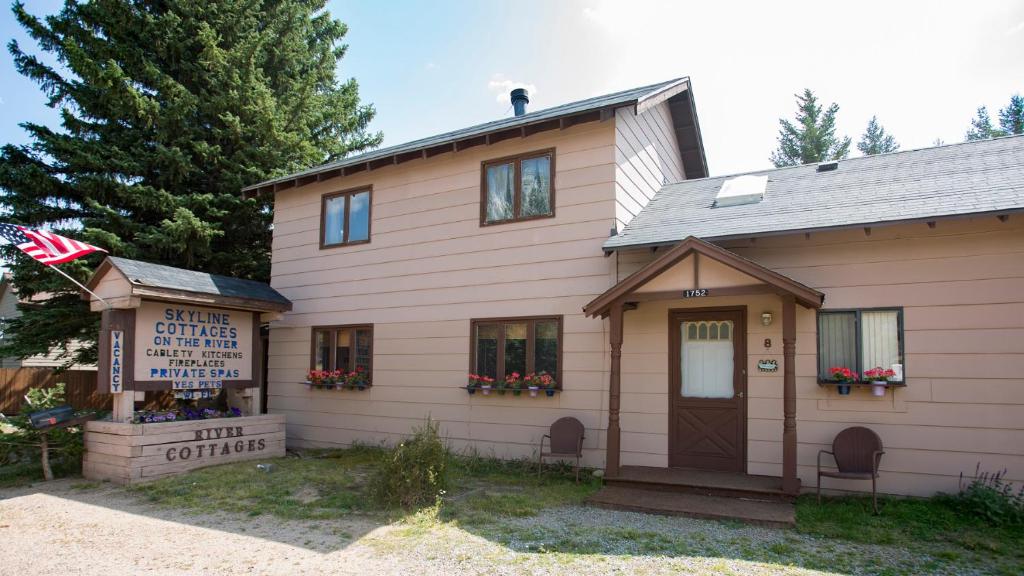 Skyline Cottages Main image 2