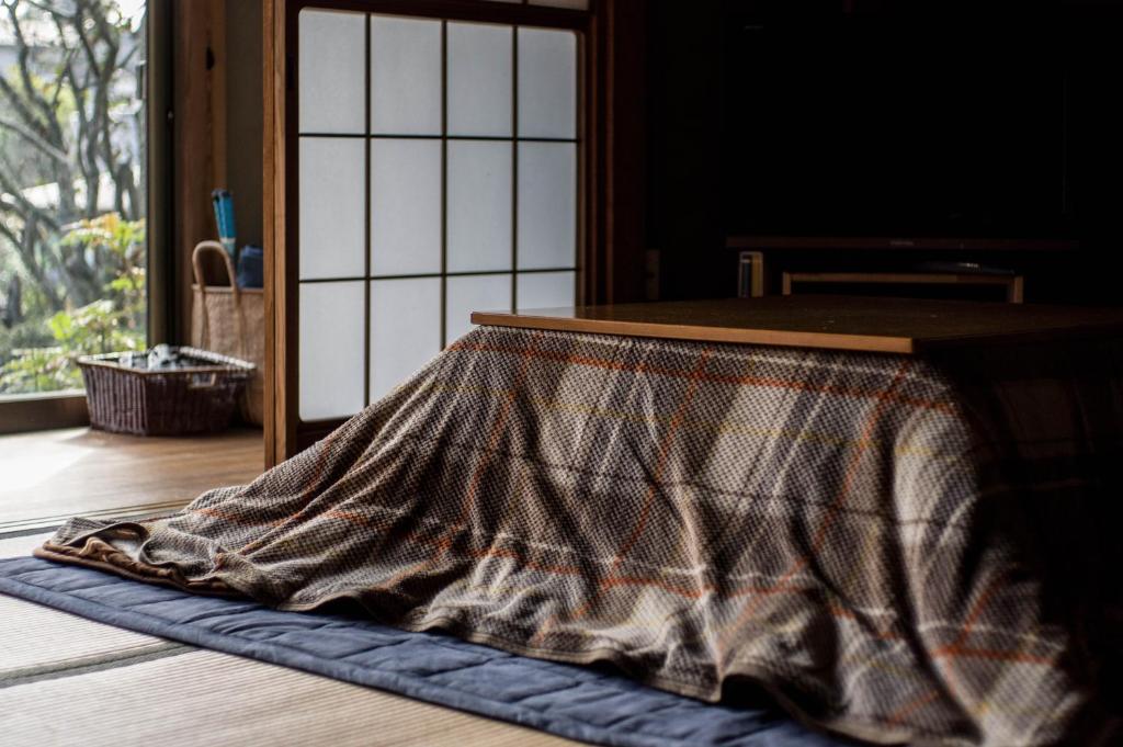 Shared lounge/TV area