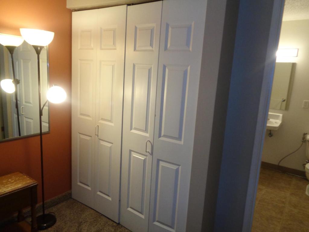 Popular attractions Area Nearby Property