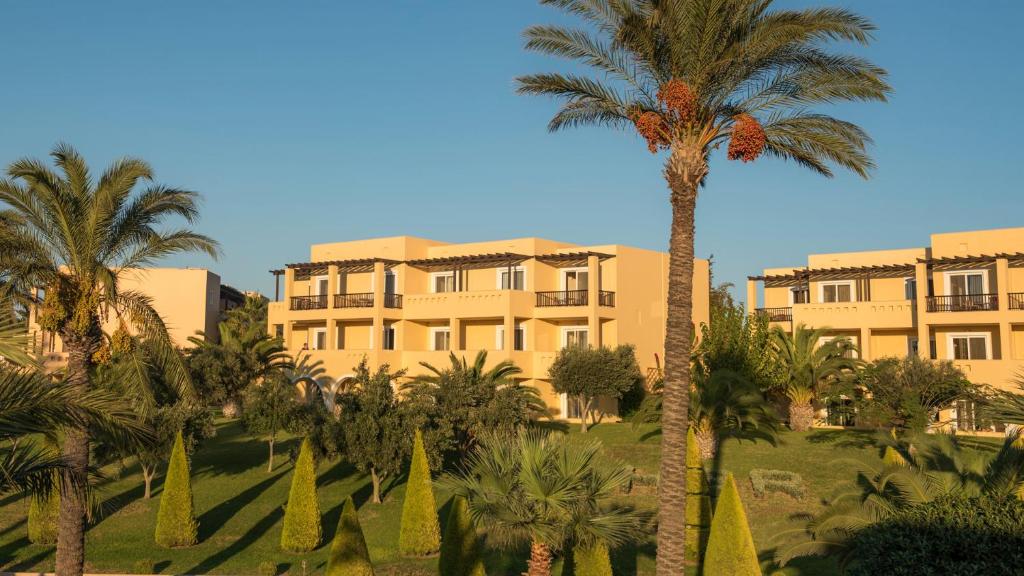 Horizon Beach Resort — Hotel building in Mastichari, South Aegean