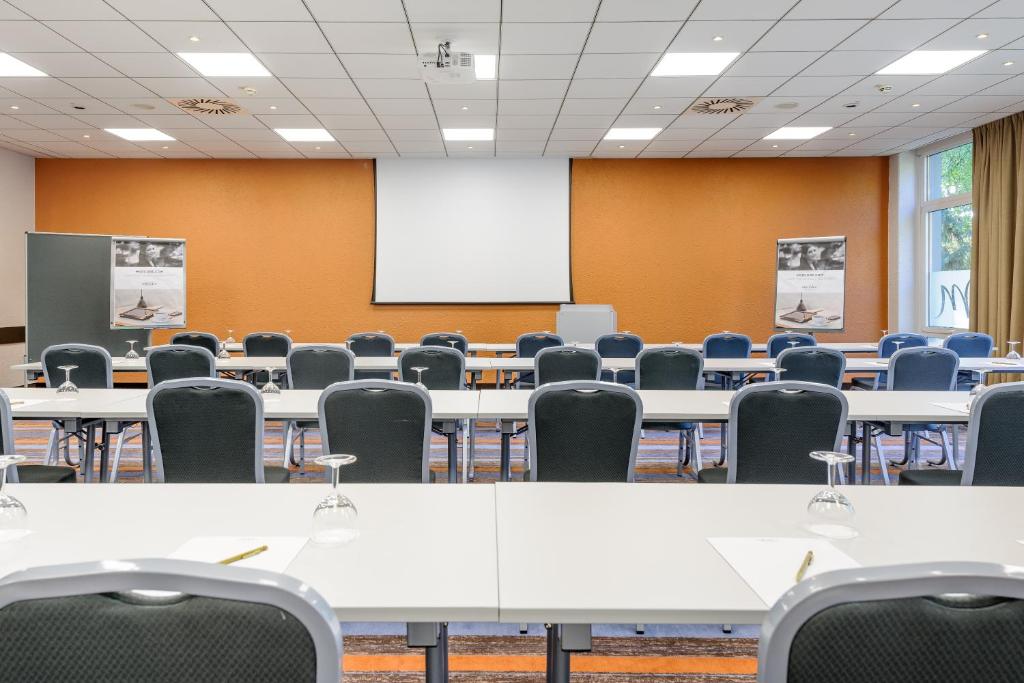 ศูนย์ธุรกิจ