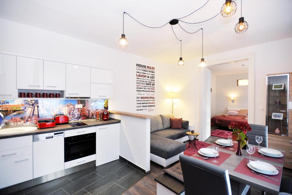 Kitchen, Nobilis Apartman Eger in Eger