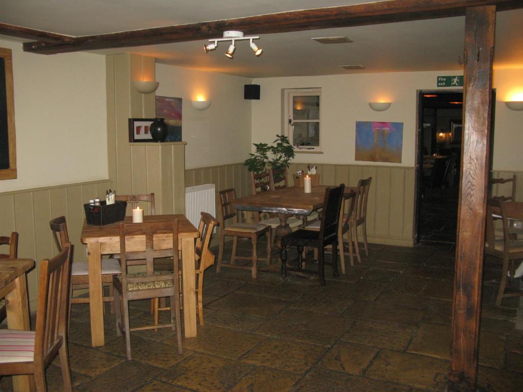 The Chequers Inn, Cassington photo 7