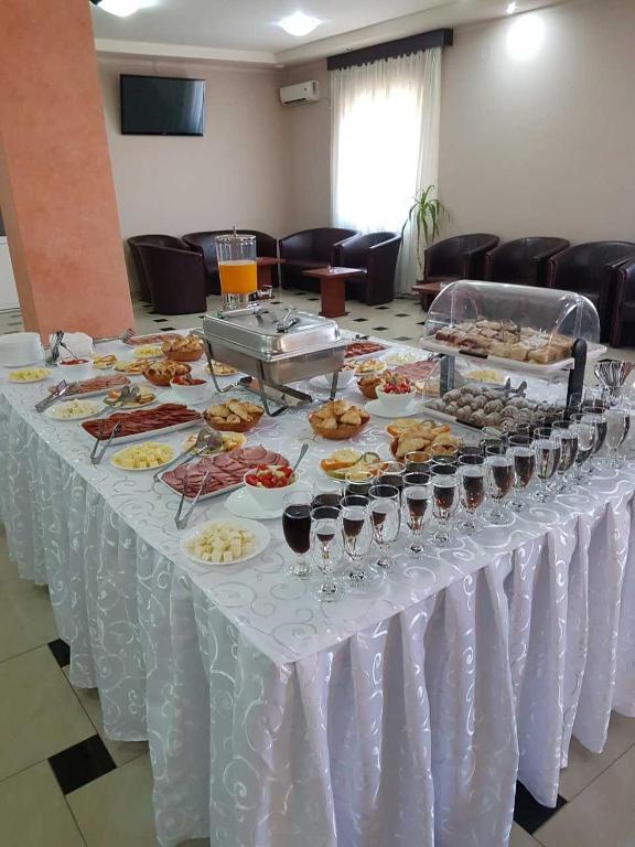 Hotel Feniks Pozarevac 전경