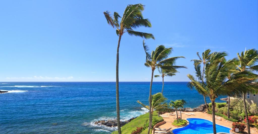 Whalers Cove in Poipu photo