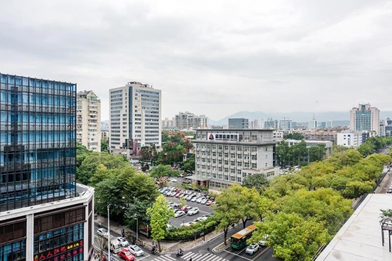 Fuzhou Apartments for Rent, China price from 21 of Hotels