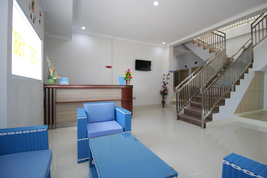 RedDoorz near Jalan Kolonel Haji Burlian Palembang