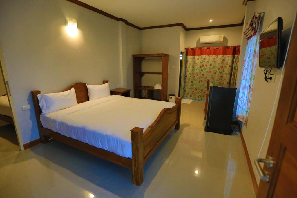 Suksopha Resort photo