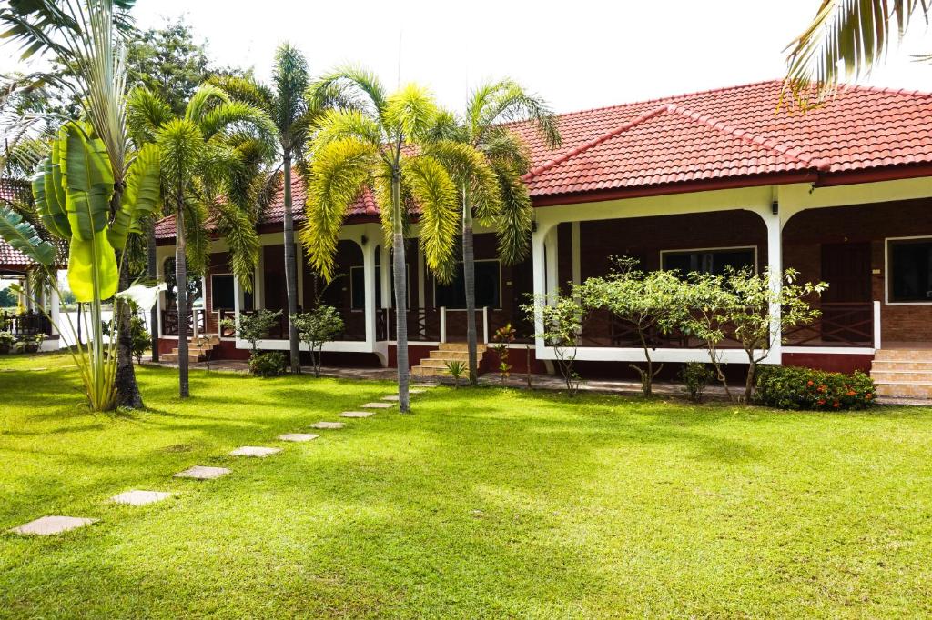 Ngoại cảnh khách sạn