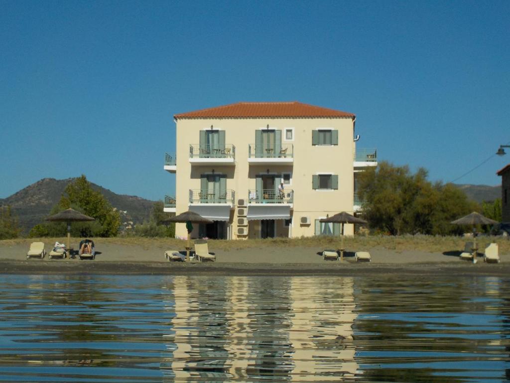 Akti Kamares photo